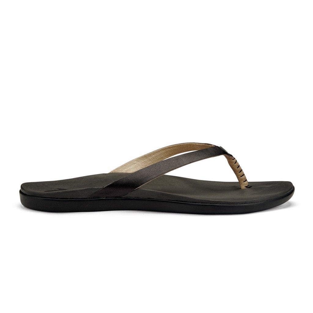 Olukai Women's Hoopio Leather Flip Flop - Onyx / Black US426-837